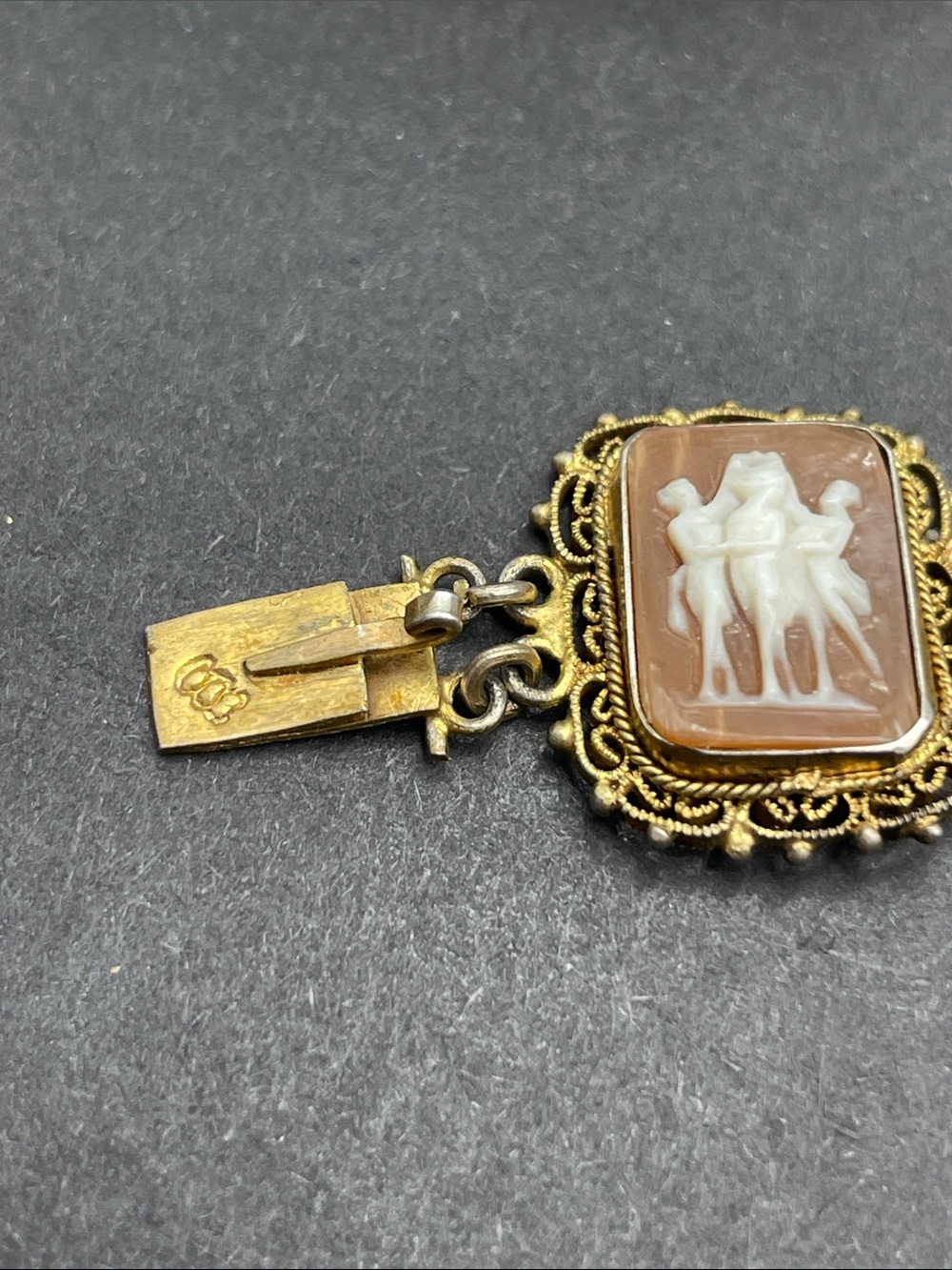Three graces shell cameo panel vermeil bracelet vintage - Picture 5 of 10